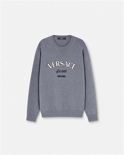 pull versace